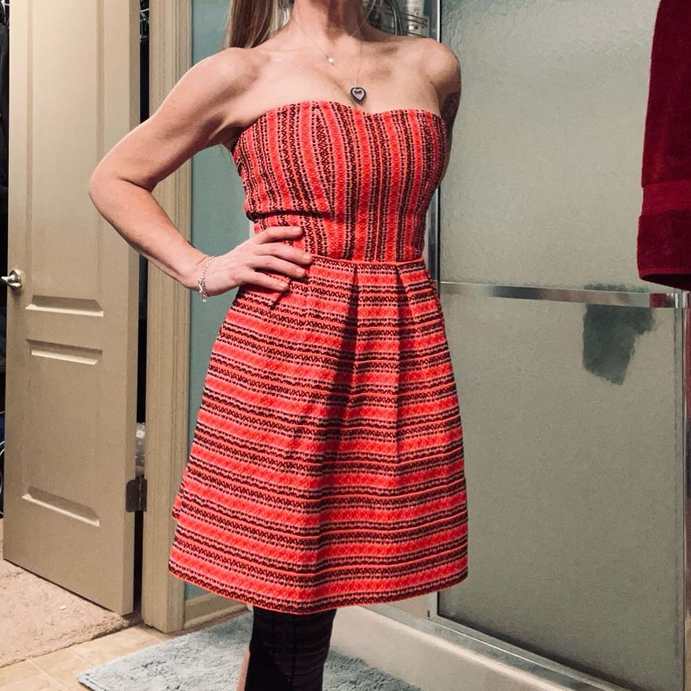 Francesca’s Aina Be fit & flare strapless dress. Sz S